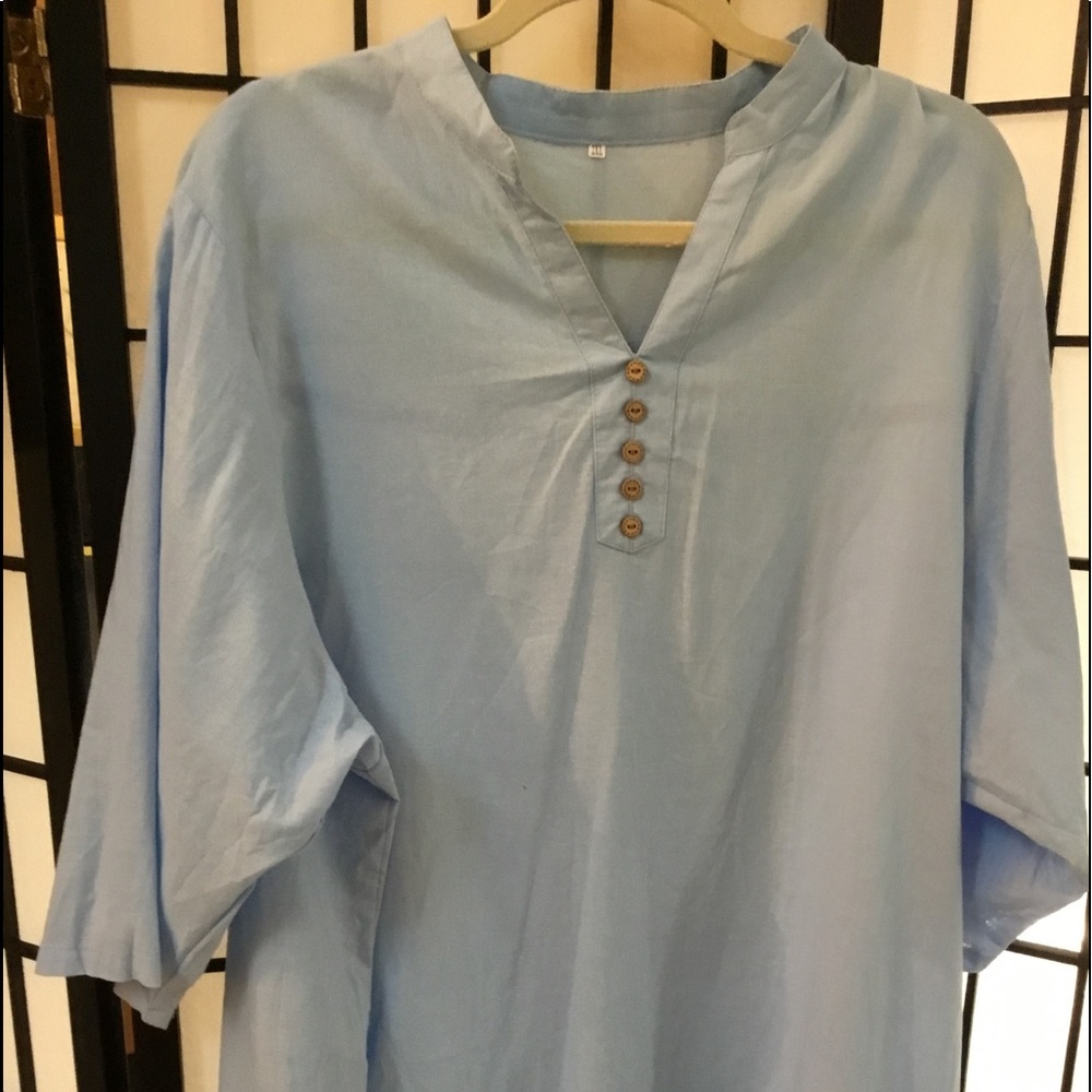 Light blue  3/4 sleeve 2xL casual tunic 26 1/2 armpit to armpit83 shoulder/bott